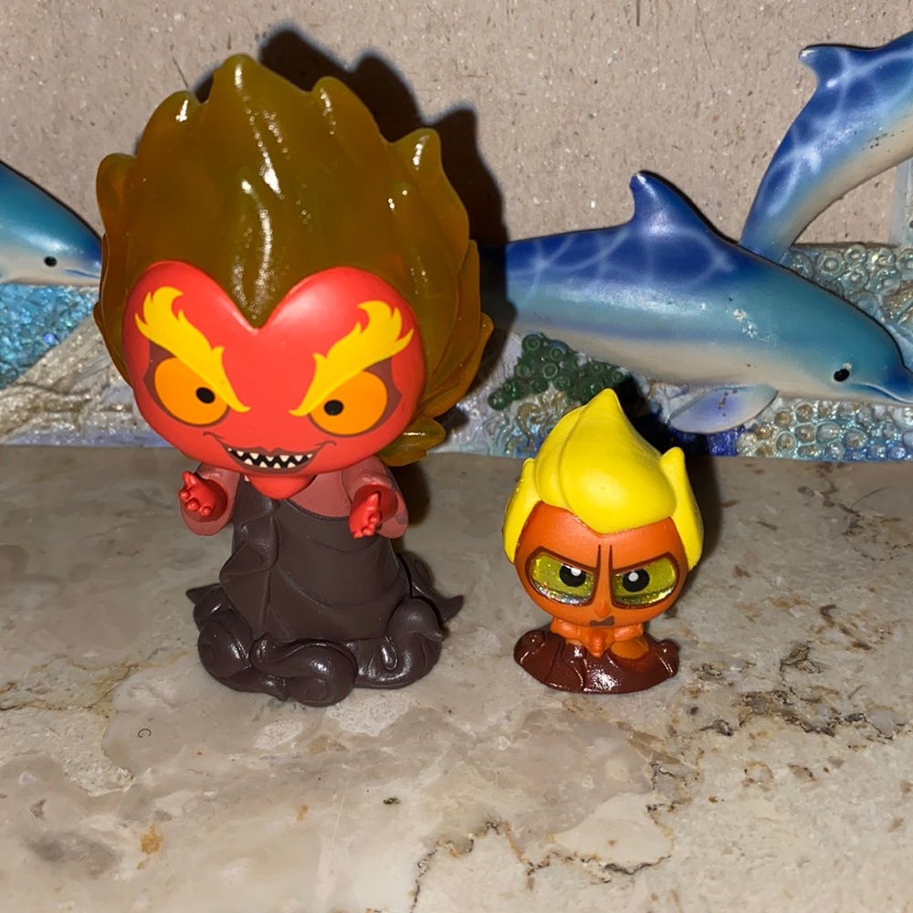 Disney Villains Mystery Minis Hades and Hades Doorables